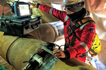 Arise Global performing Phased Array Ultrasonic Testing on a pipeline